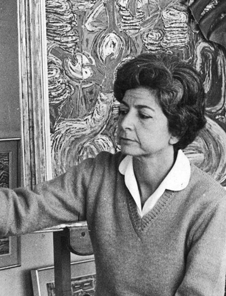 إنجي أفلاطون