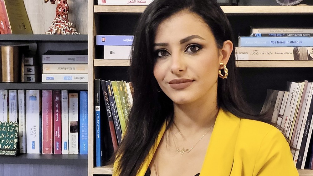 أصالة لمع لـ " شغف " : لماذا لا يكتب الروائي شعراً؟