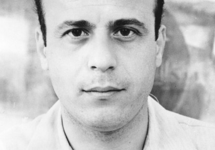 ولادة الفنان (اسم الفنان)