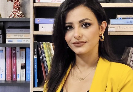 أصالة لمع لـ " شغف " : لماذا لا يكتب الروائي شعراً؟